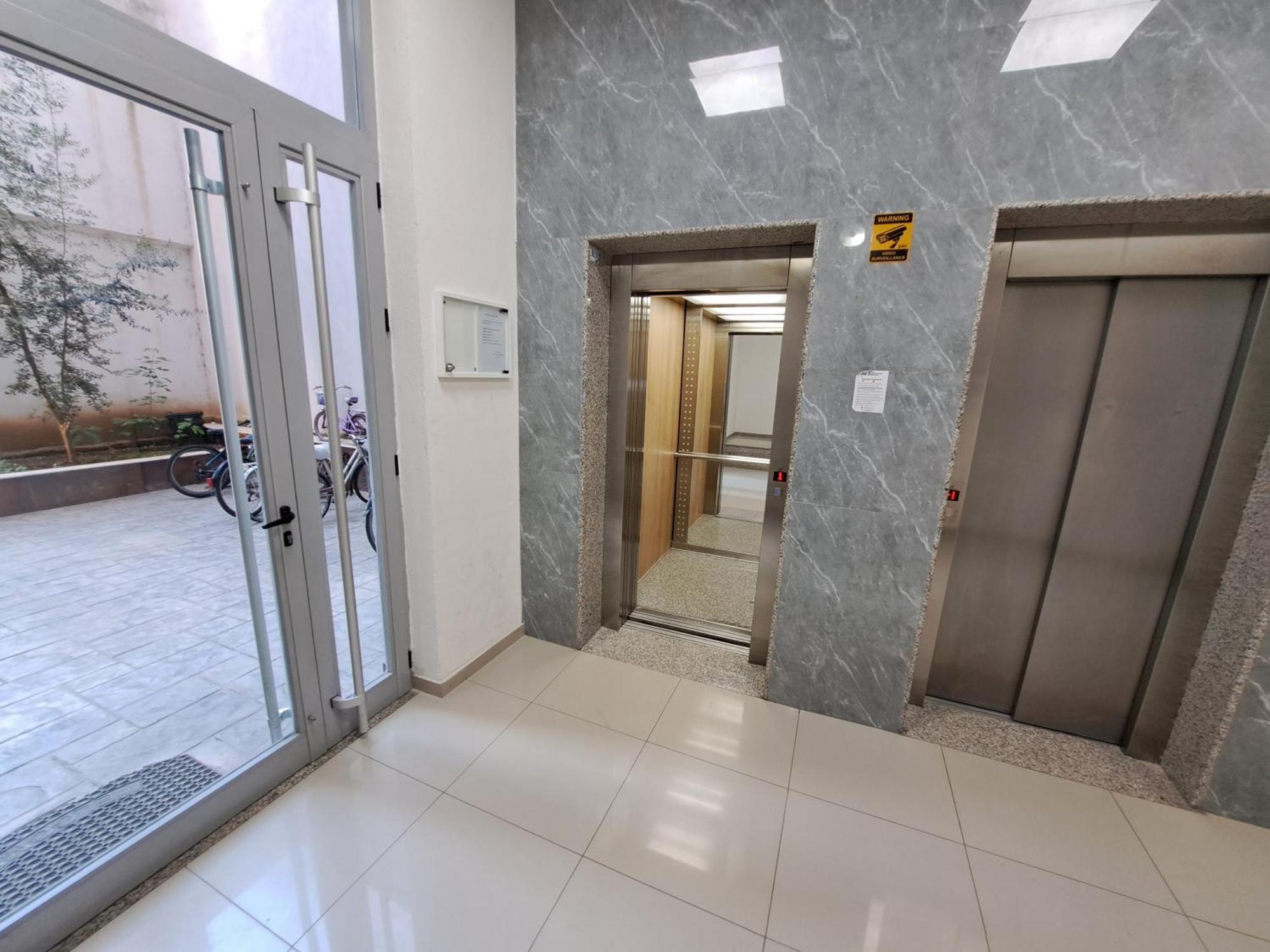 Pazari Luxury Central Apartment ติรานา ภายนอก รูปภาพ