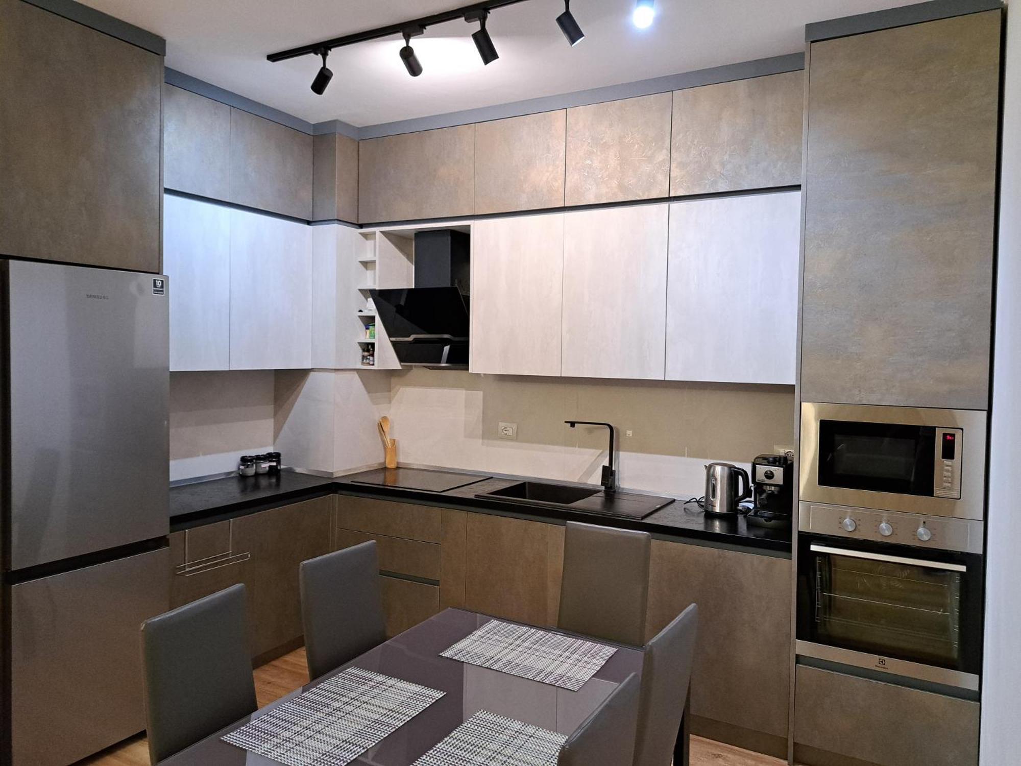 Pazari Luxury Central Apartment ติรานา ภายนอก รูปภาพ